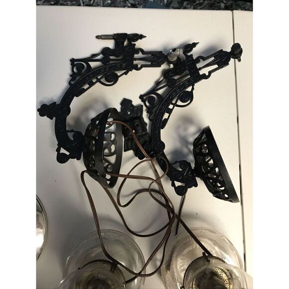 Antique Cast Iron Double Wall Mount Oil Lamp Bracket with two Oil Lamps And Plug - Picture 6 of 14
